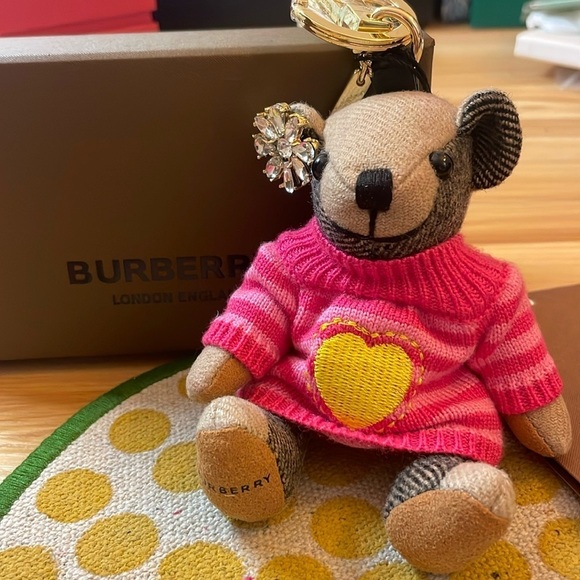 BURBERRY Bear 🐻 key chain ⛓️‍💥 purse charm with crystal - Picture 1 of 9
